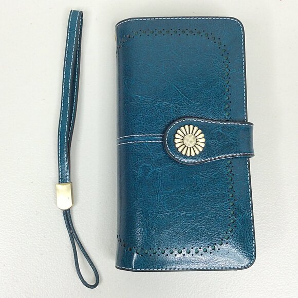 Women's Leather Credit Card Holder RFID Blocking Large Capacity Wristlet Wallet - Picture 6 of 11